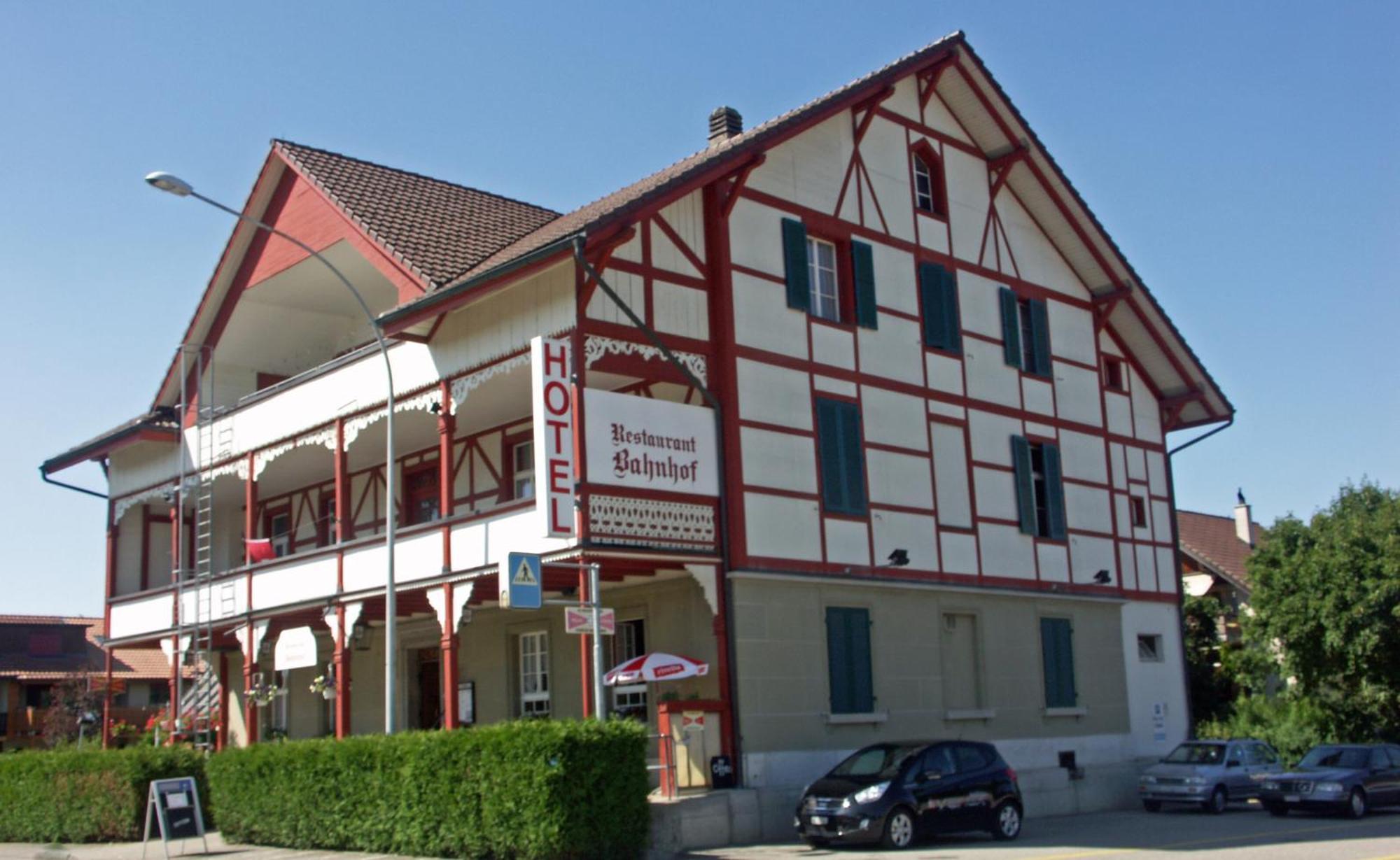 Hotel Restaurant Bahnhof Schüpfen Extérieur photo